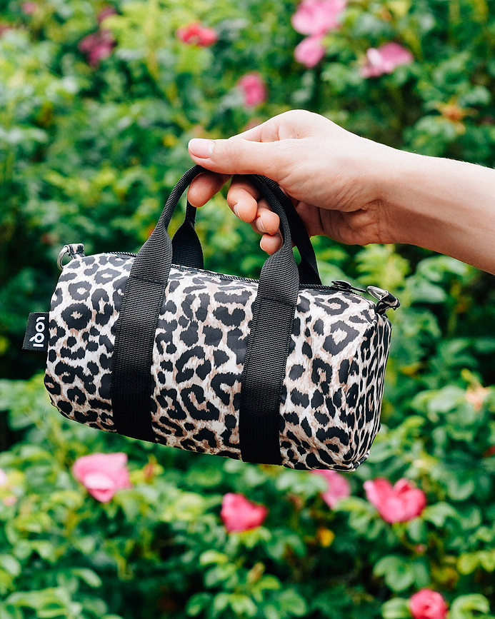 LOQI Weekender Artist Torba, Leopard Dusk S, iz recikliranega materiala