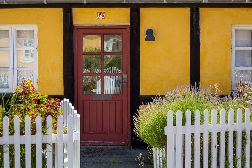 Aplique LED Toldbod, 29 cm, 4000K, negro, para exterior, con control Dali