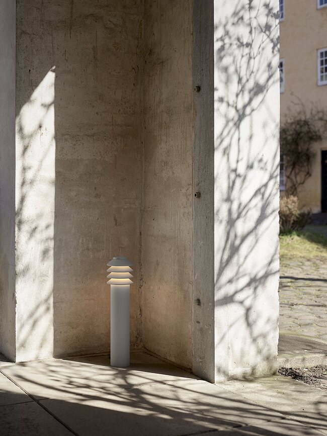 Bysted Vrtna Lampa LED 4000K L siva s osnovnim postoljem i adapterom