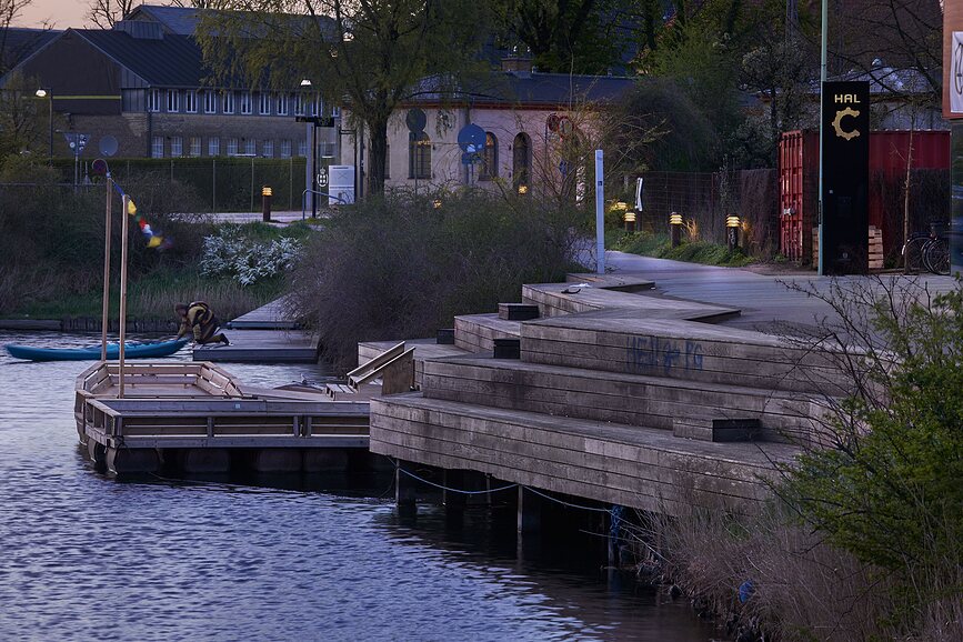 Bysted Svjetiljka vrtna LED 4000K L siva s sidrenim nosačem i adapterom