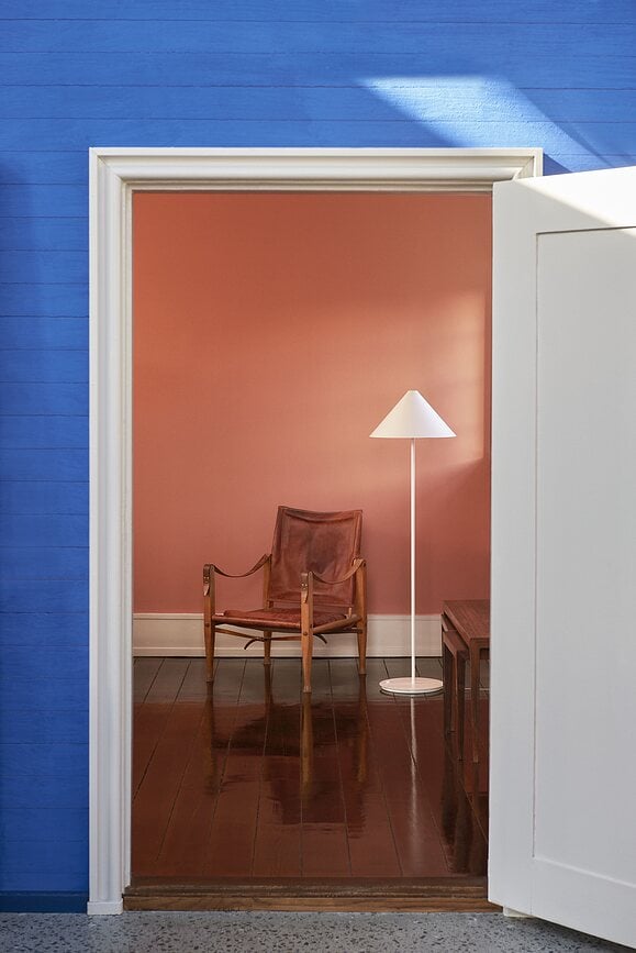 Keglen Lampa stajaća LED D2W 2700-2000K bijela