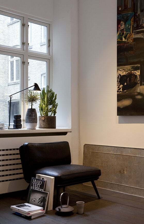 Lámpara de Escritorio LED NJP, 2700 K, blanca