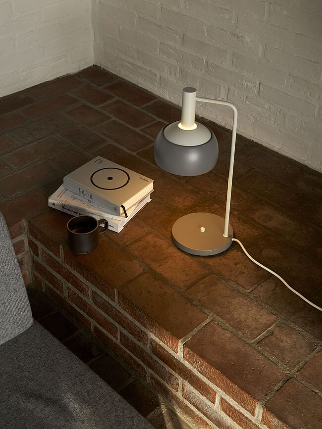 Lámpara de mesa FJ Elements, negra