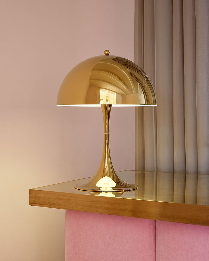 Lámpara de Mesa Panthella 320, blanca