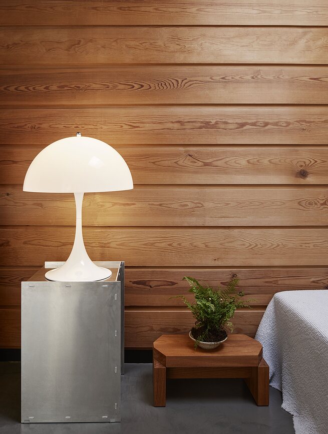 Lámpara de Mesa Panthella, opalina