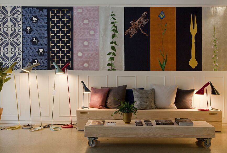 Lámpara de Pie AJ, verde apagado