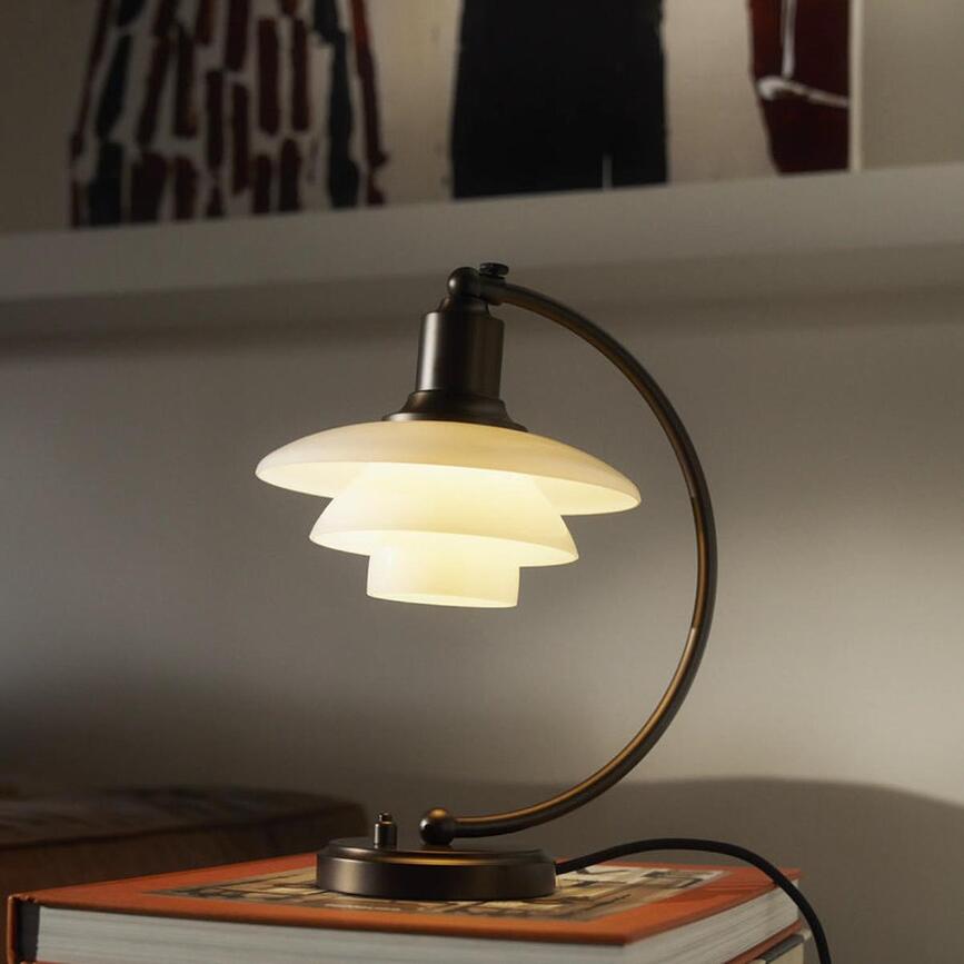 Lampe de table PH Luna, laiton