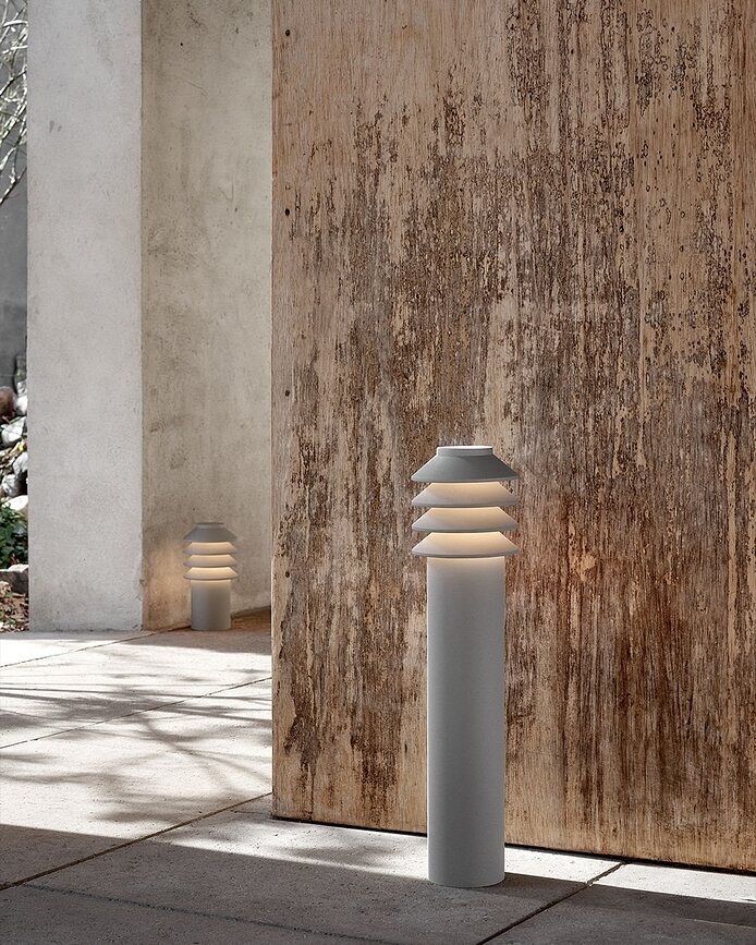 Baliza de Exterior LED Bysted, 4000K, talla S, gris, con estaca y adaptador