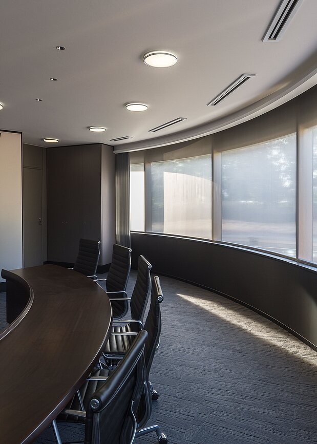 Munkegaard Plafonnier LED, compatible Dali, 3000K, 52,5 cm, satiné