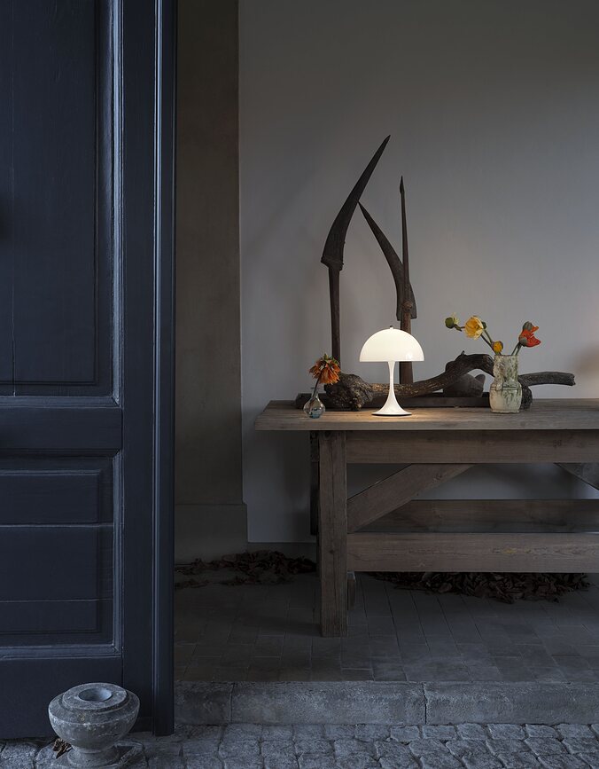 Panthella Lampa bežična 250 opal