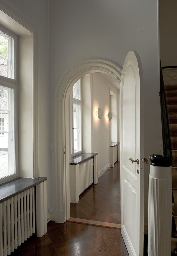 PH Hat Φωτιστικό Τοίχου, χωρίς εμφανές καλώδιο και διακόπτη