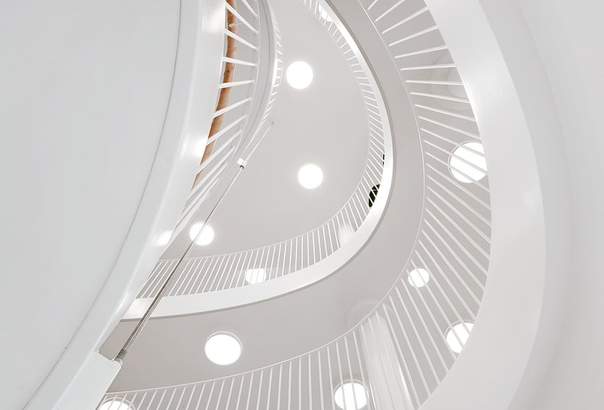 Plafón LED extraplano redondo semiempotrado, 44 cm, 4000K HO, blanco, con difusor prismático, con control DALI