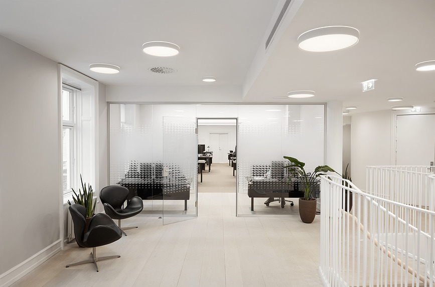 LED Plafonjera nadgradna okrugla tanka 68 cm bijela 4000K s opalnim difuzorom Dali upravljanje