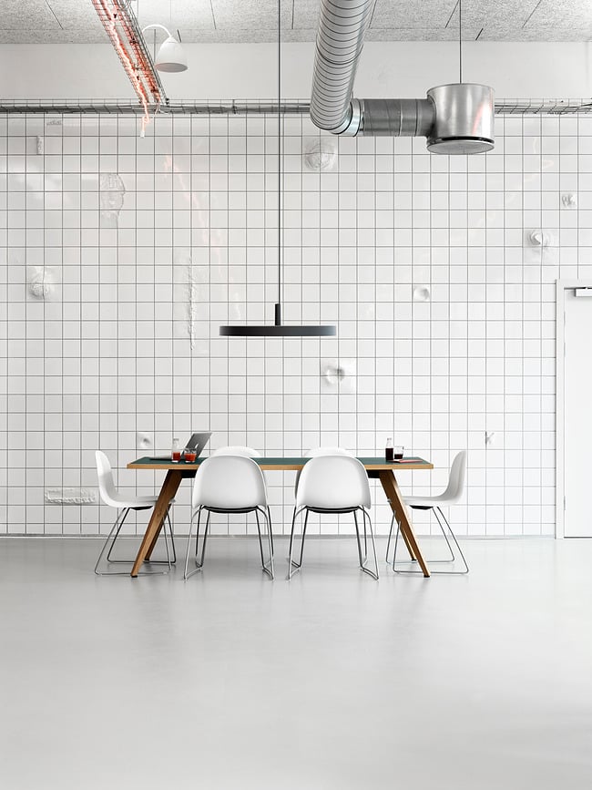 KA Viseča svetilka LED, tanka okrogla, 25 cm, bela, z opalnim difuzorjem, krmiljenje Dali