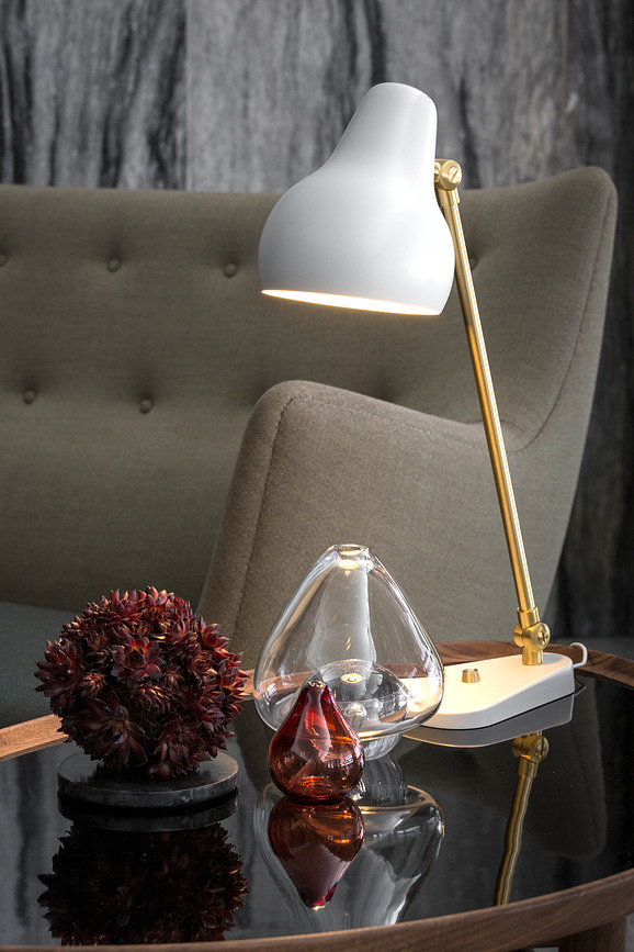 VL 38 Stolna Lampa LED 2700K bijela