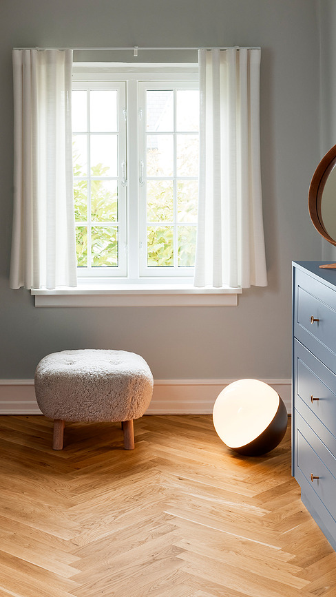 VL Studio Φωτιστικό, ρυθμιζόμενο με ροοστάτη φάσης, 32 cm, μαύρο