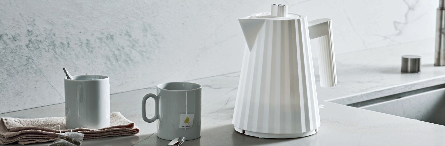 Quelle bouilloire électrique choisir ? Le guide complet