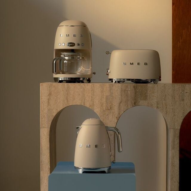 Urządzenia smeg w kolorze moonlight