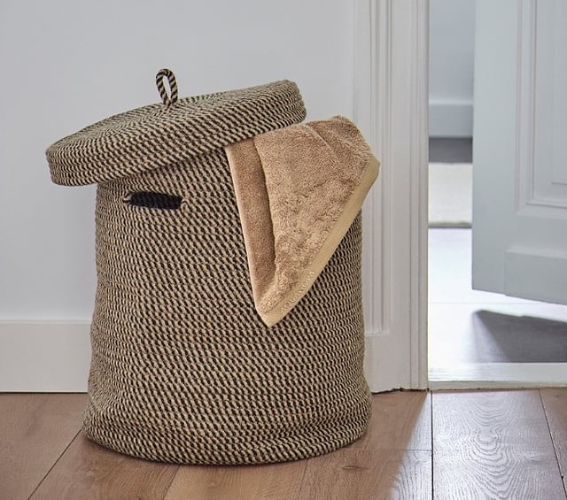 σκούρο ψάθινο