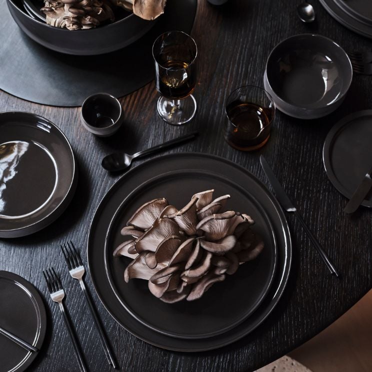 Vajilla oscura Serax