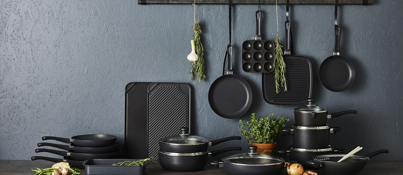 Tamni zidovi u kuhinji