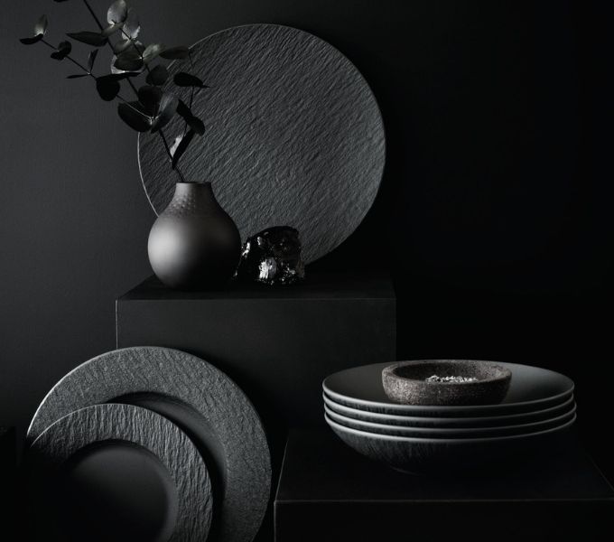 μαύρο πιάτο