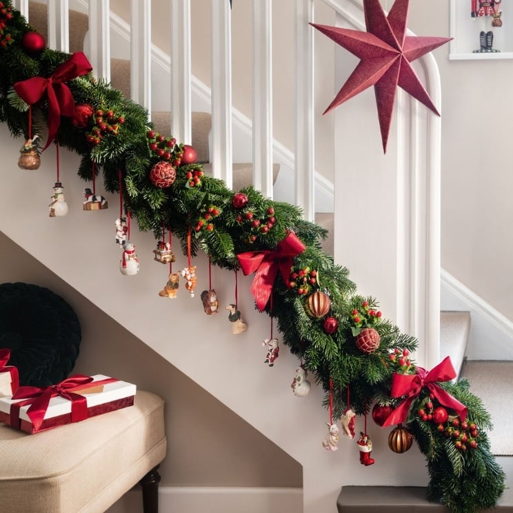 Decoraciones navideñas 2025: estrella roja