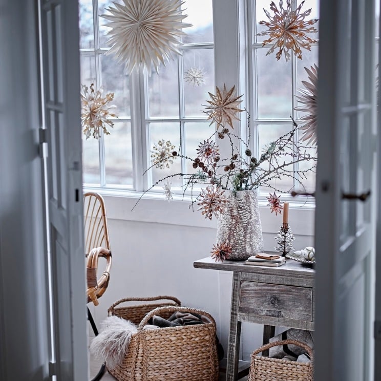 Decoraciones navideñas 2025: arreglo de apartamento navideño con Bloomingville