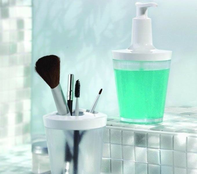 Flow dozator za sapun