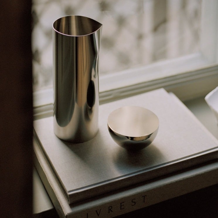 Jarra New Works: abraza el acero