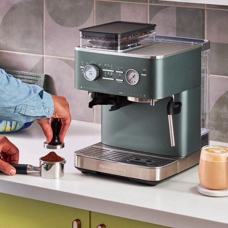 una macchina da caffè del marchio americano KitchenAid è una garanzia di qualità per anni