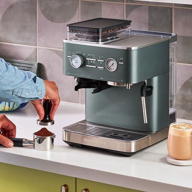 una macchina da caffè del marchio americano KitchenAid è una garanzia di qualità per anni