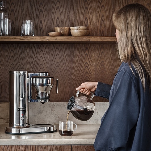 máquina de café de la marca aarke