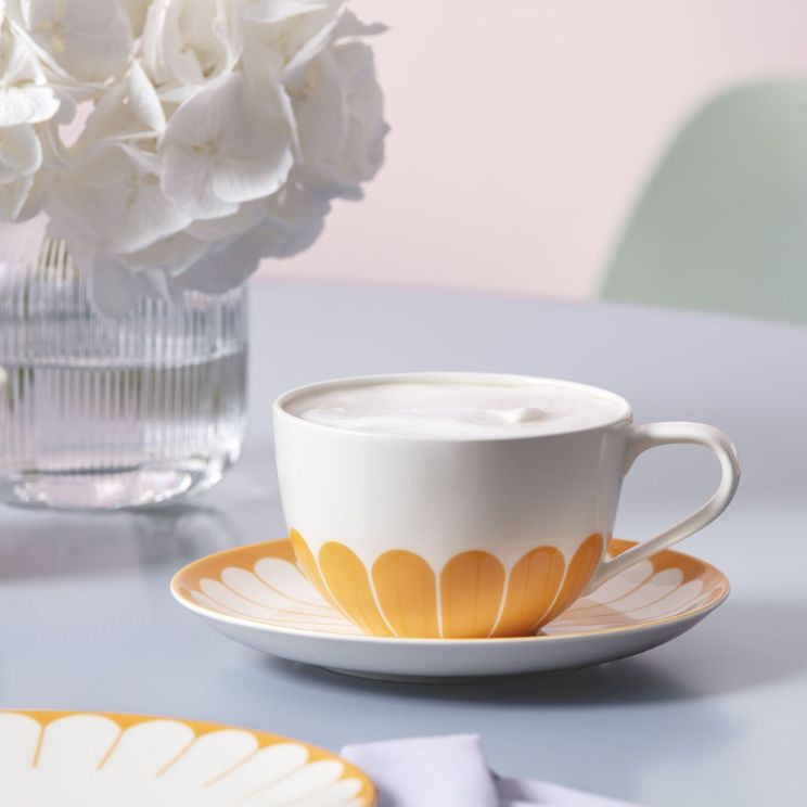 tazza della collezione V&B - eleganza con un accento allegro