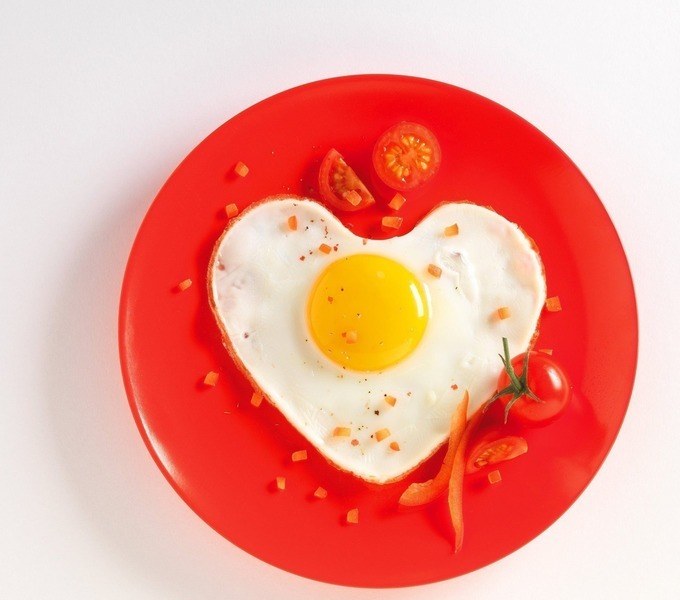 Mastrad silikonski kalupi za jaja i tost, 2 kom, u obliku srca