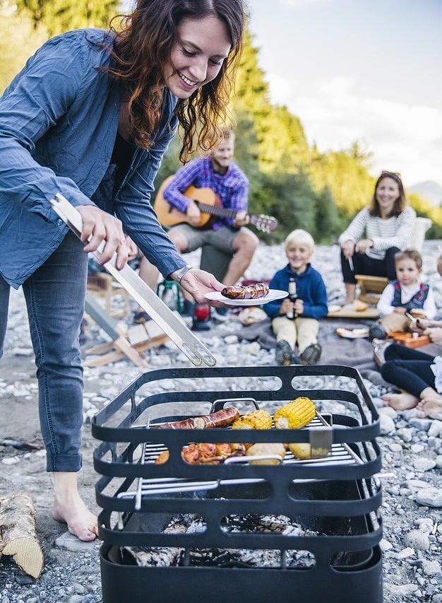 Daska za posluživanje za ognjište Cube