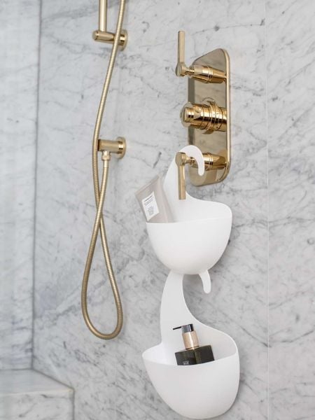 samostoječe tuš police