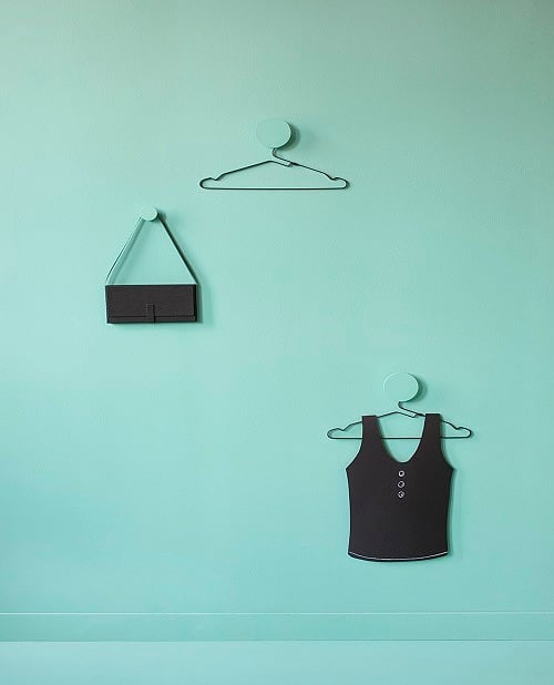 κρεμάστρα ρούχων 2