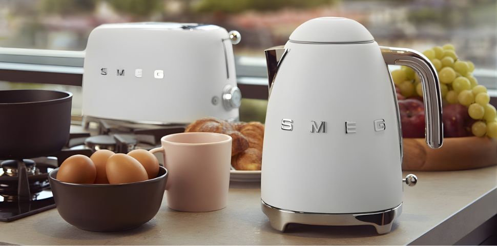 Quelle bouilloire Smeg choisir ? Classement des meilleurs modèles 2026