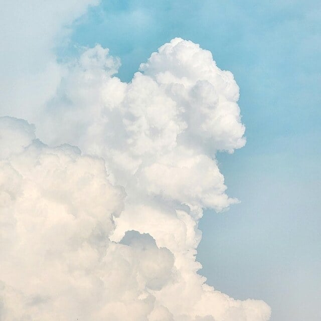 color pantone inspirado en... las nubes