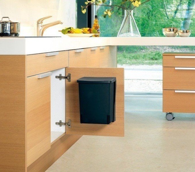 Pravokutna ugradbena kanta 10l