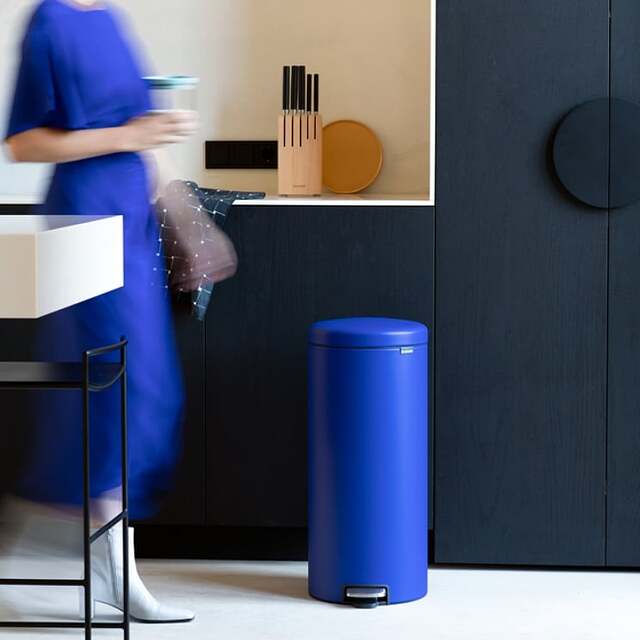 καλάθι σε μπλε