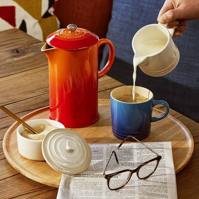 jarra de leche le creuset