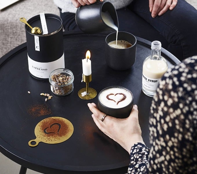 στένσιλ καφέ nicolas vahe