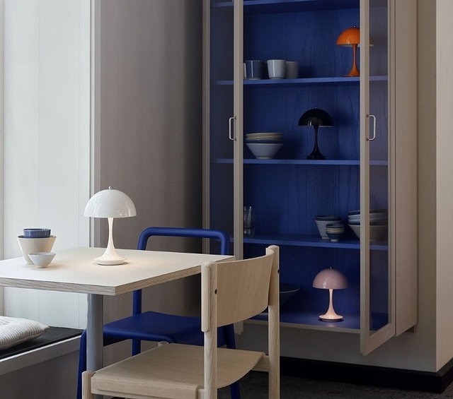étagère bleue