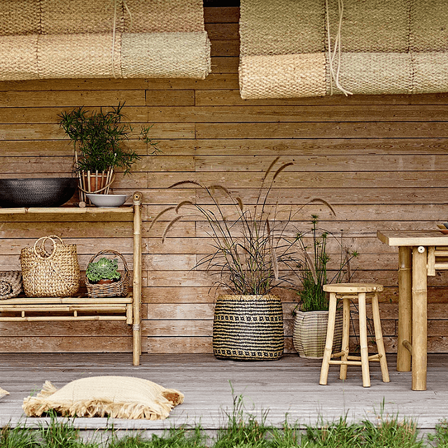 Cache-pot sur une terrasse couverte