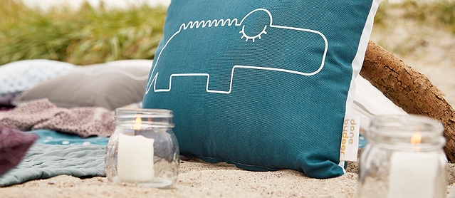 μαξιλάρι done by deer