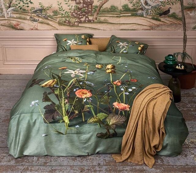 Cvetlična posteljnina Phaea