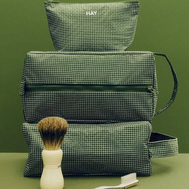 gave til ham: hay toilettaske