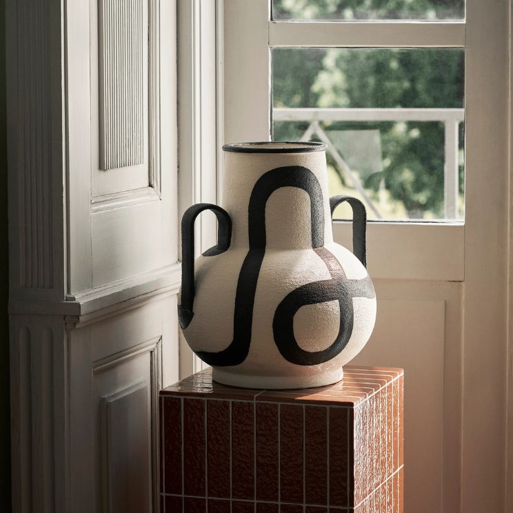 cadeau de pendaison de crémaillère : vase de Ferm Living